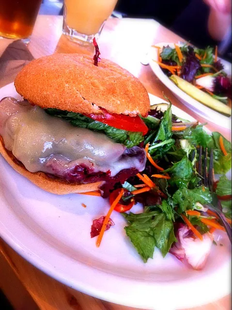 organic swiss mushroom burger @ The Plant Organic Cafe;)|neotwothreeさん