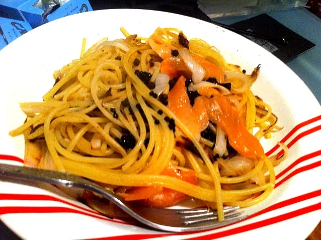 pasta con cabia y salmon|yukihikoさん