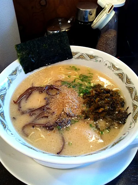 Snapdishの料理写真:博多ラーメン|yoshiyuki tazalkiさん