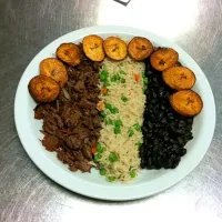 shredded beef, rice and black beans|Daveさん