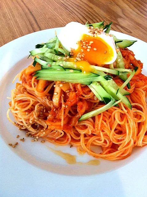 Snapdishの料理写真:明日のパスタ予告。暑さも忘れるピリ辛カッペリーニビビン麺|はなさん