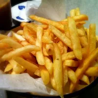 Snapdishの料理写真:truffle fries|Ru-Shin Lookさん