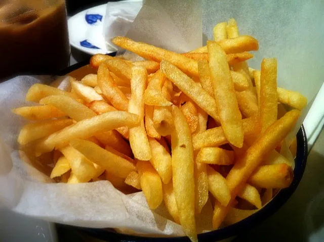 Snapdishの料理写真:truffle fries|Ru-Shin Lookさん