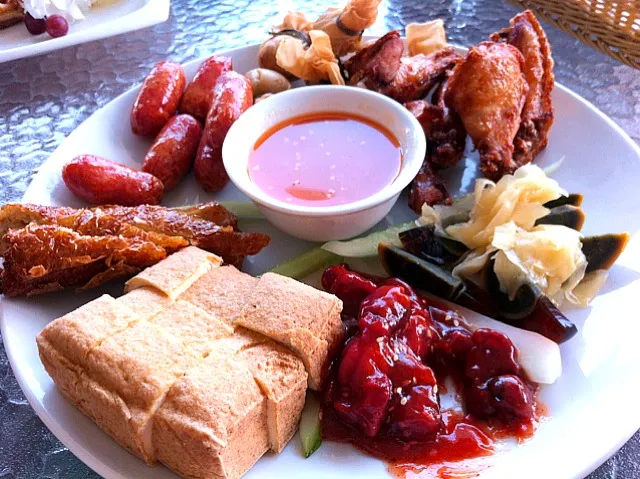 Munchy jumbo platter deluxe.|Jasmine Pehさん