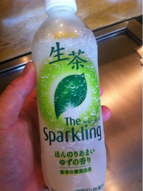 生茶 The Sparkling ほんのりあまいゆずの香り|なないさん