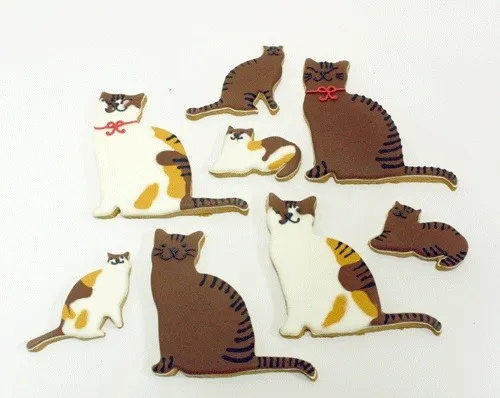 Snapdishの料理写真:cats decorated cookies|facebook.com/puddingcoさん