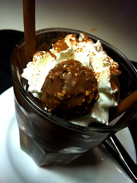 Chocolate Lover Ice Cream Parfait|about.me/pinku_nekoさん