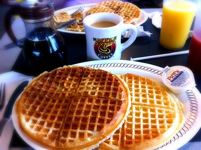 Waffle House Original Waffles|Ed Kurylukさん