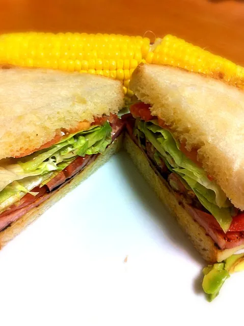 BLT + avacado & cheese|John Vsさん