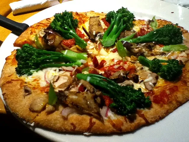 vegitarian pizxa with japanese eggplants @california pizza kitchen|connieさん