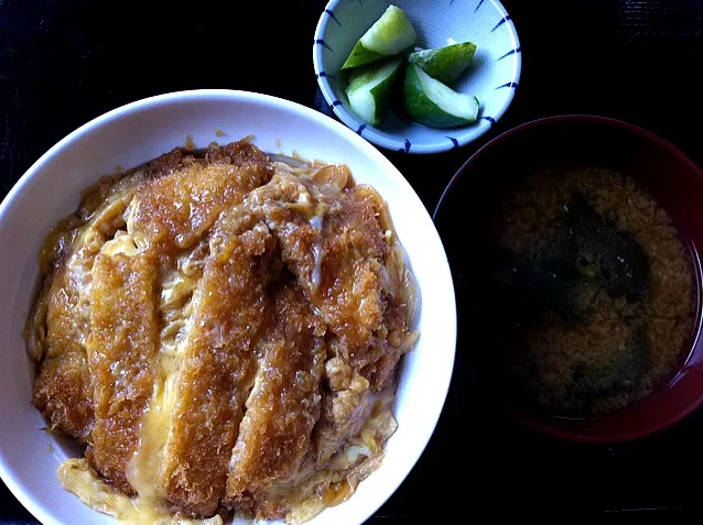 Snapdishの料理写真:カツ丼|こじゅわいさん