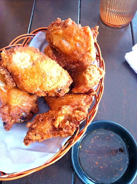 Spicy Wings at Big Bad Wolf|MBさん