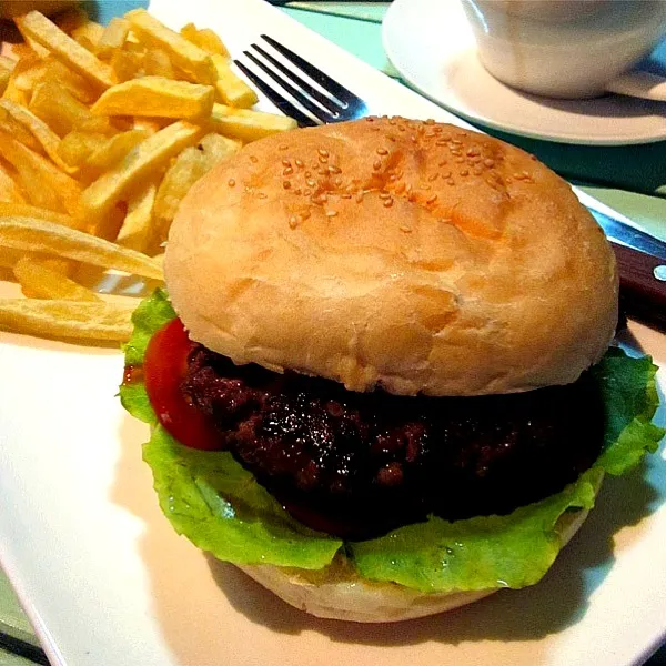 Burger and Fries  昼ごはん|Keiさん