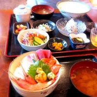 Snapdishの料理写真:内海食堂なう！☆|さとみさん