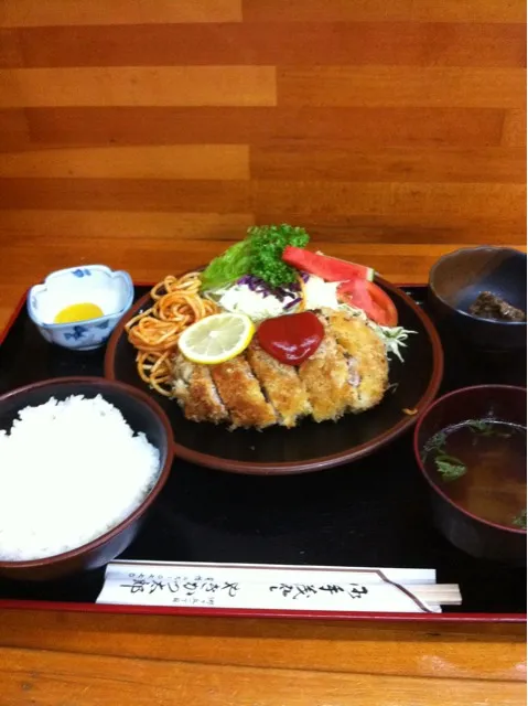 やきかつ太郎上やきかつ定食|アナゴアナゴアナゴさん