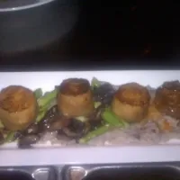 seared eggplant "scallops" peruvian purple smashed potatoes and sauteed criminis and asparagus tips.|katie kelleyさん