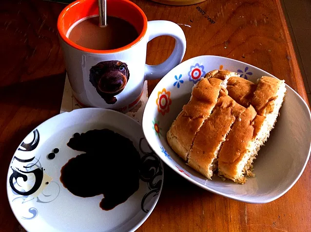 foccacia, olive oil and balsamic vinegar, cafe mocha|pilyamalditaさん