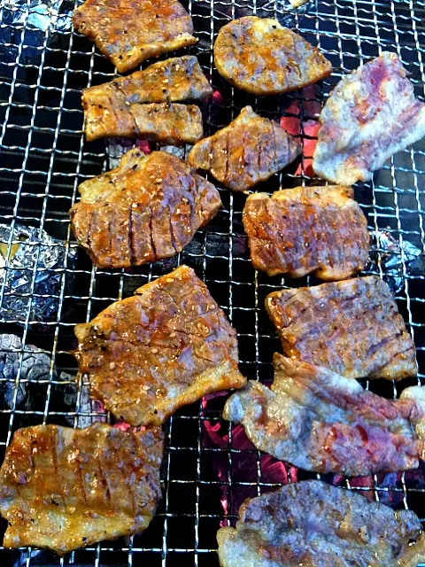 Snapdishの料理写真:雨だからガレージでBBQ!!|MINORU SUYAMAさん