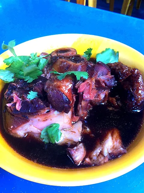 Braised Pig's Trotters|Kelvin Chenさん