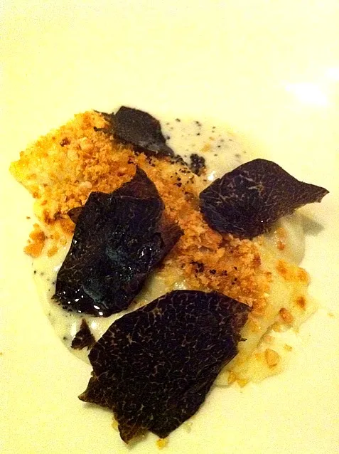 rabbit canelloni with black truffles|John Teoさん