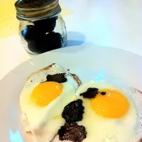 truffled eggs for Sunday brunch|Nicole Backさん