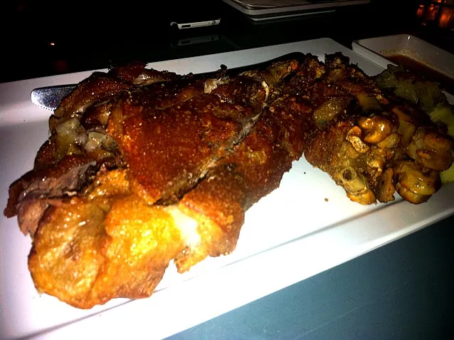 deep fried pork knuckles|John Teoさん