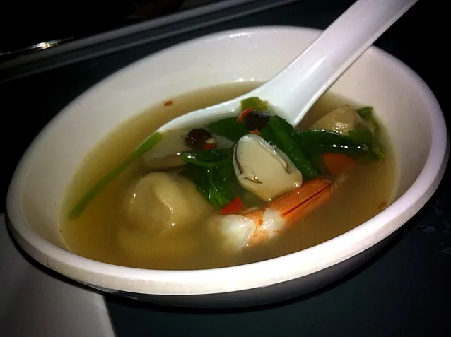 Snapdishの料理写真:tomyum soup|John Teoさん