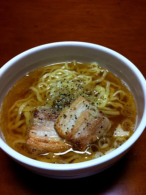 自家製鶏ガラ醤油ラーメン|貴志さん