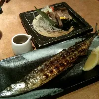 Snapdishの料理写真:サンマの塩焼とカツオのタタキ|タカさん