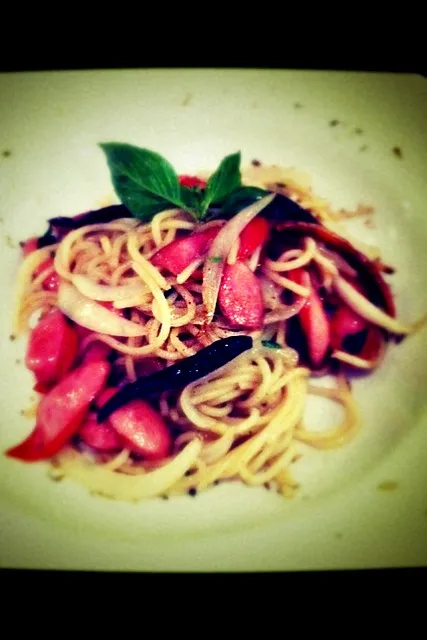 Spaghetti with sausage :)) Yummy!|MUImui Apikallayaさん