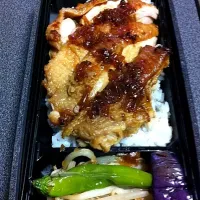 Snapdishの料理写真:鶏肉ソテー弁当|てれさん