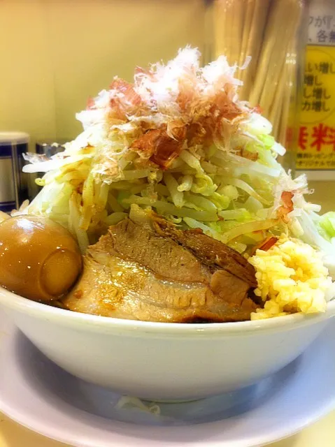 味噌ラーメン、全増し。久しぶりの二郎系、苦しい。|liccaさん