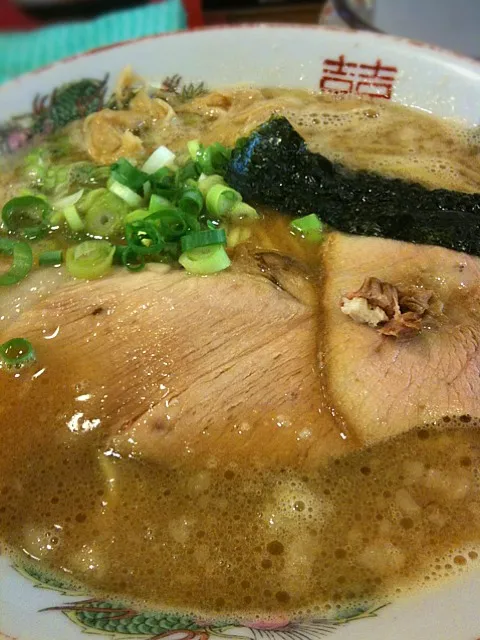 新味豚骨醤油麺|さくらさん