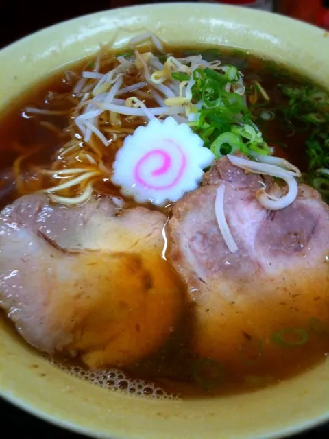 Snapdishの料理写真:しょうゆラーメン|さくらさん