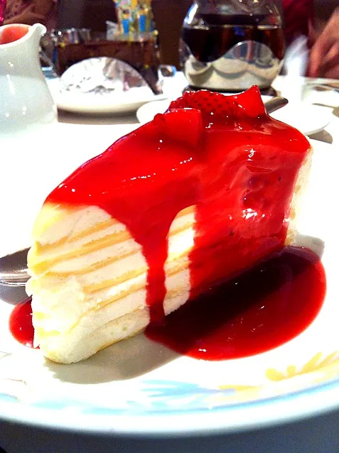 Vanilla Crepe Cake|Chompoo Arunprasertkulさん