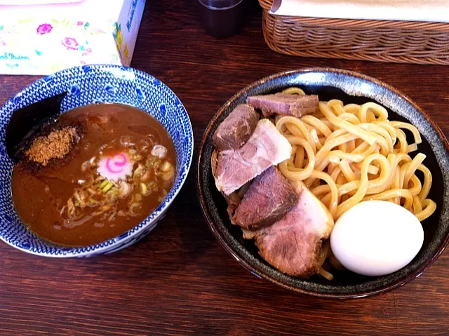 つけ麺+特製(玉子、チャーシュー)|平島さん