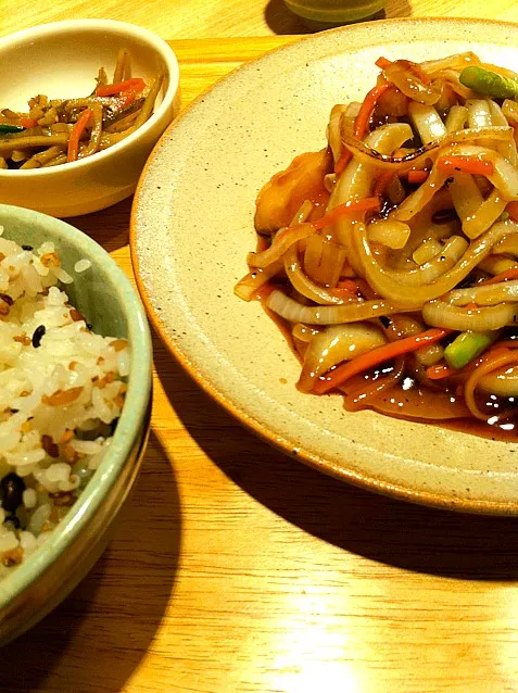 カラフル野菜と白身魚の黒酢あんかけ定食。|riheyさん