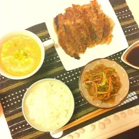 Snapdishの料理写真:餃子(*^^*)|ゆーさん