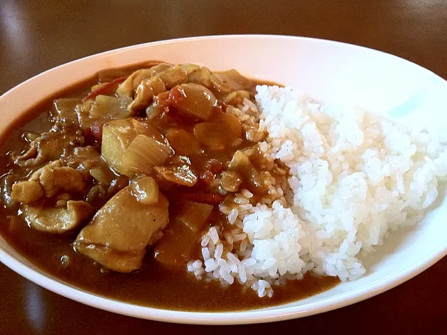 トマトたっぷりチキンカレー|貴志さん