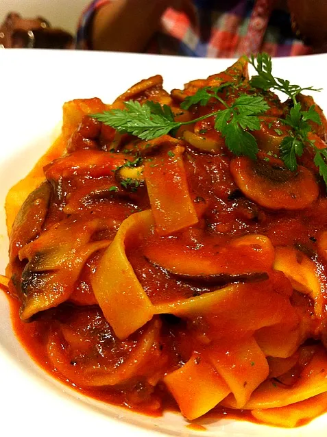 Mushroom and Olive Pomodoro|Adrian Chiaさん