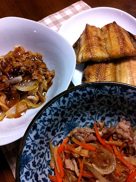 チャプチェ、生姜焼き、ホッケな晩ご飯♡|ヒロジュンさん