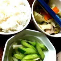 豚ヒレ肉の野菜炒め・胡瓜とセロリの酢の物|ロビン★さん