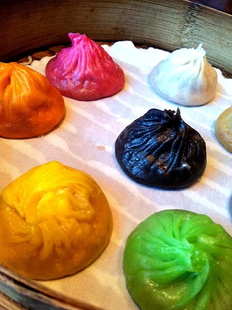 Rainbow Xiao Long Bao!|MBさん