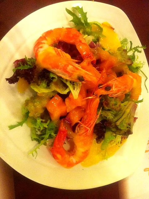 fresh prawn & mango dalad with peach sauce|skyblueさん