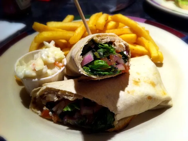 goat cheese wrap with fries|Gabiさん