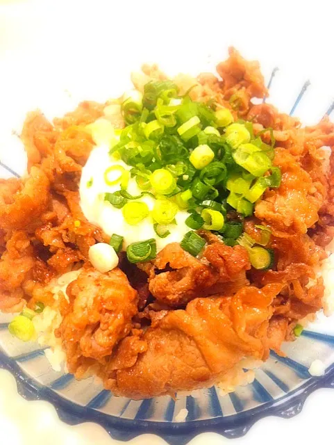 豚丼温玉のっけ|さきティさん