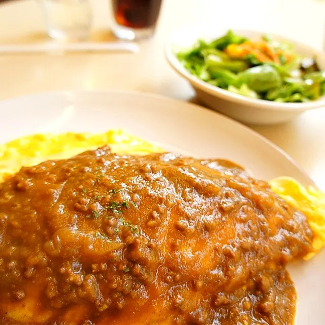 カレーオムライス|ハチさん