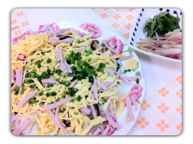 Snapdishの料理写真:そうめん♡〜ლ(๑癶ᴗ癶๑)ლ〜♡|ojarinさん