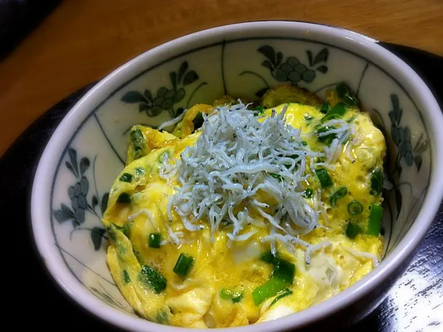 Snapdishの料理写真:しらたま丼|雨つぶさん