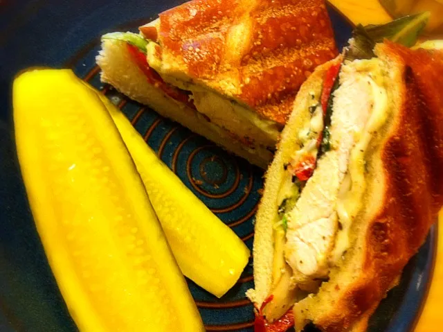 Snapdishの料理写真:Grilled chicken, pesto, red pepper sandwiches|jessさん